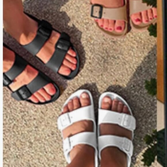 Women's White Waterproof Sandals Size 9 EUC - Picture 3 of 6